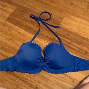 Victoria’s Secret 34D blue scallop bikini top